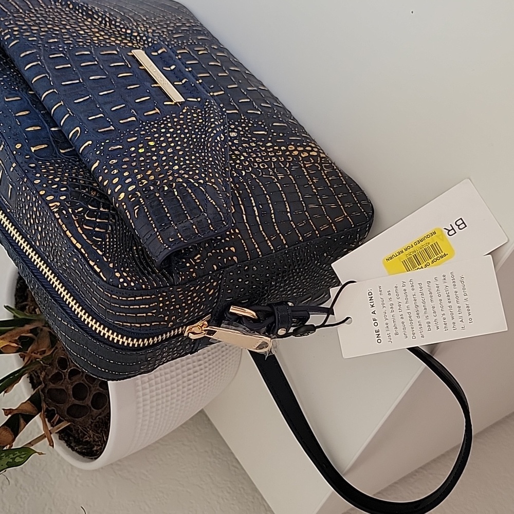 NWT Brahmin Shea Ink Inverness Navy Gold Croc Embossed Leather Crossbody - Picture 7 of 14